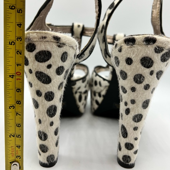 Funky B/w Polka dot platform heels - Picture 5 of 9